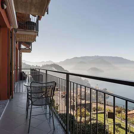 Stunning Sunset Over Varenna Daire Perledo