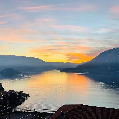 Апартаменты Stunning Sunset Over Varenna *